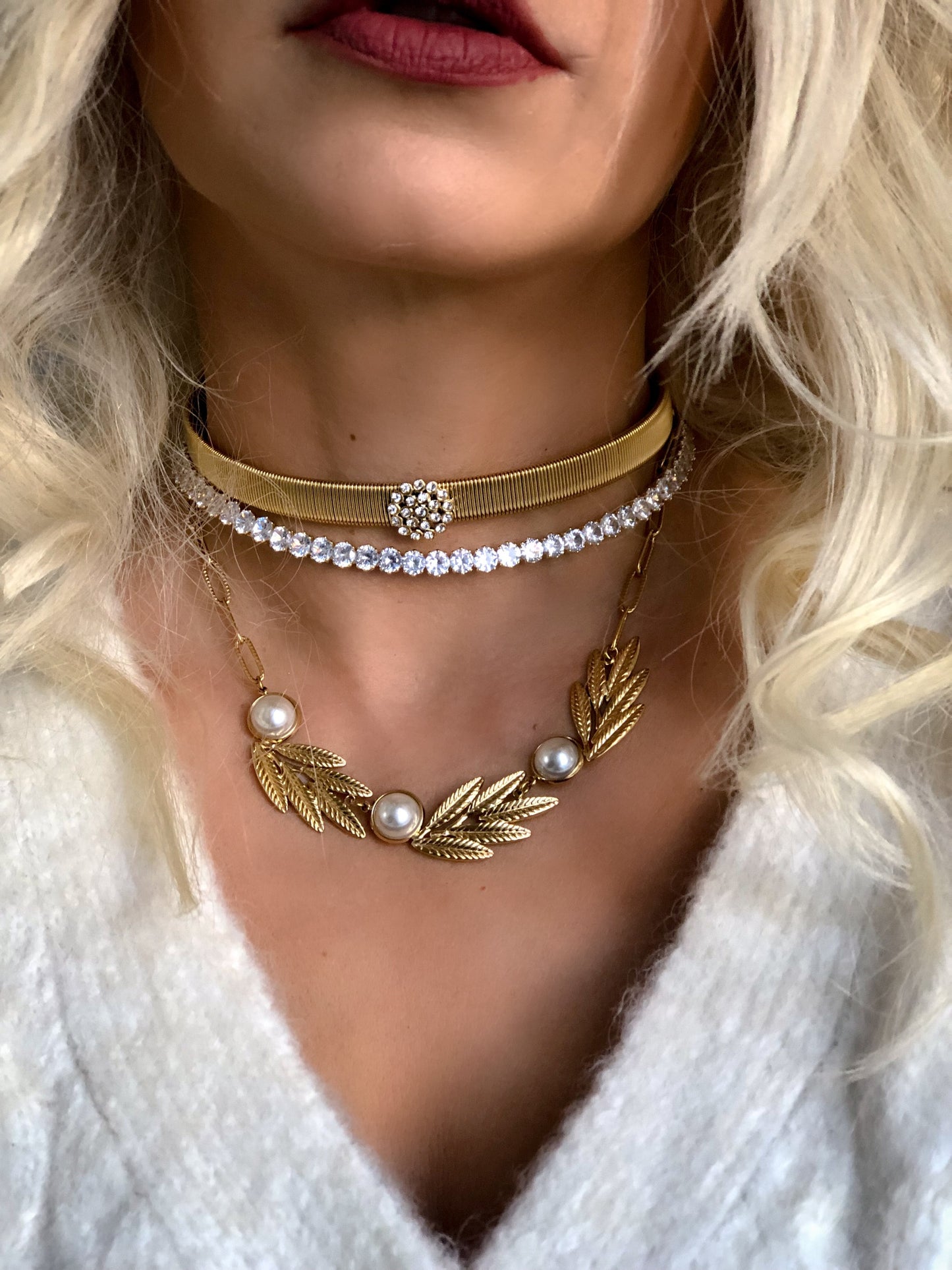 Electra Necklace in gold 