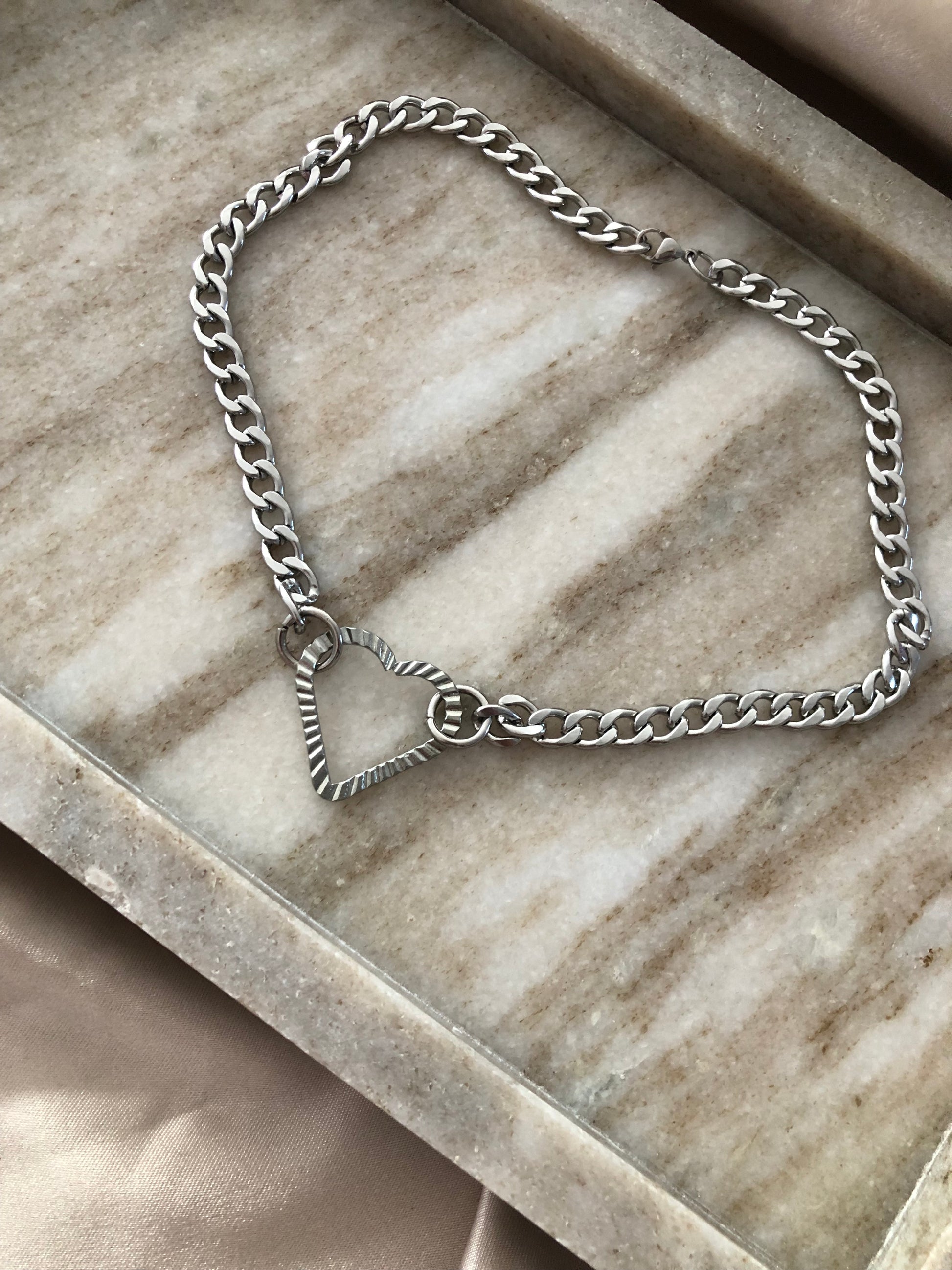 The Silver Heart Necklace 